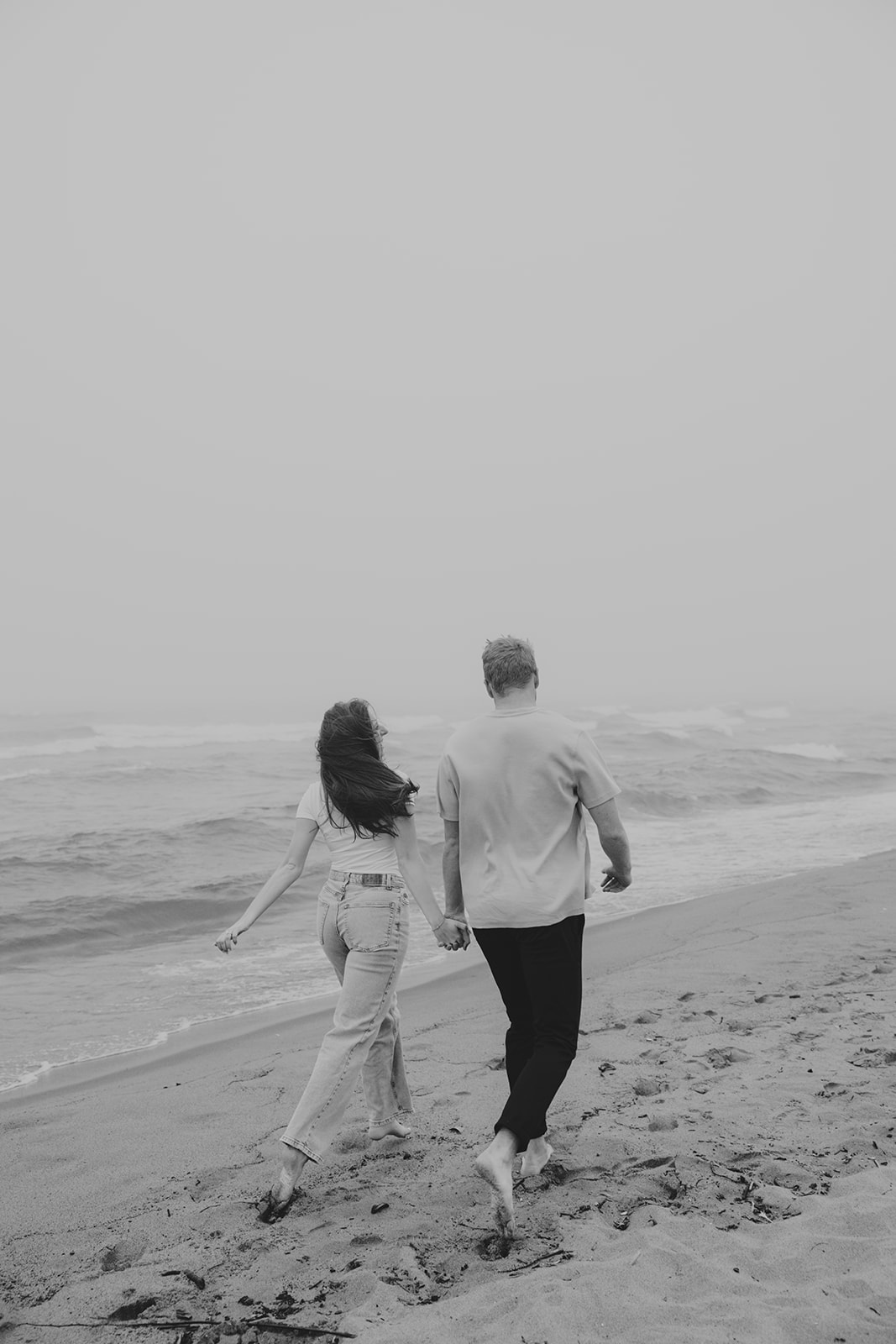 Your go-with-the-flow Minnesota wedding photographer. Real laughs, big love, and true-to-life photos — because forever should feel fun.