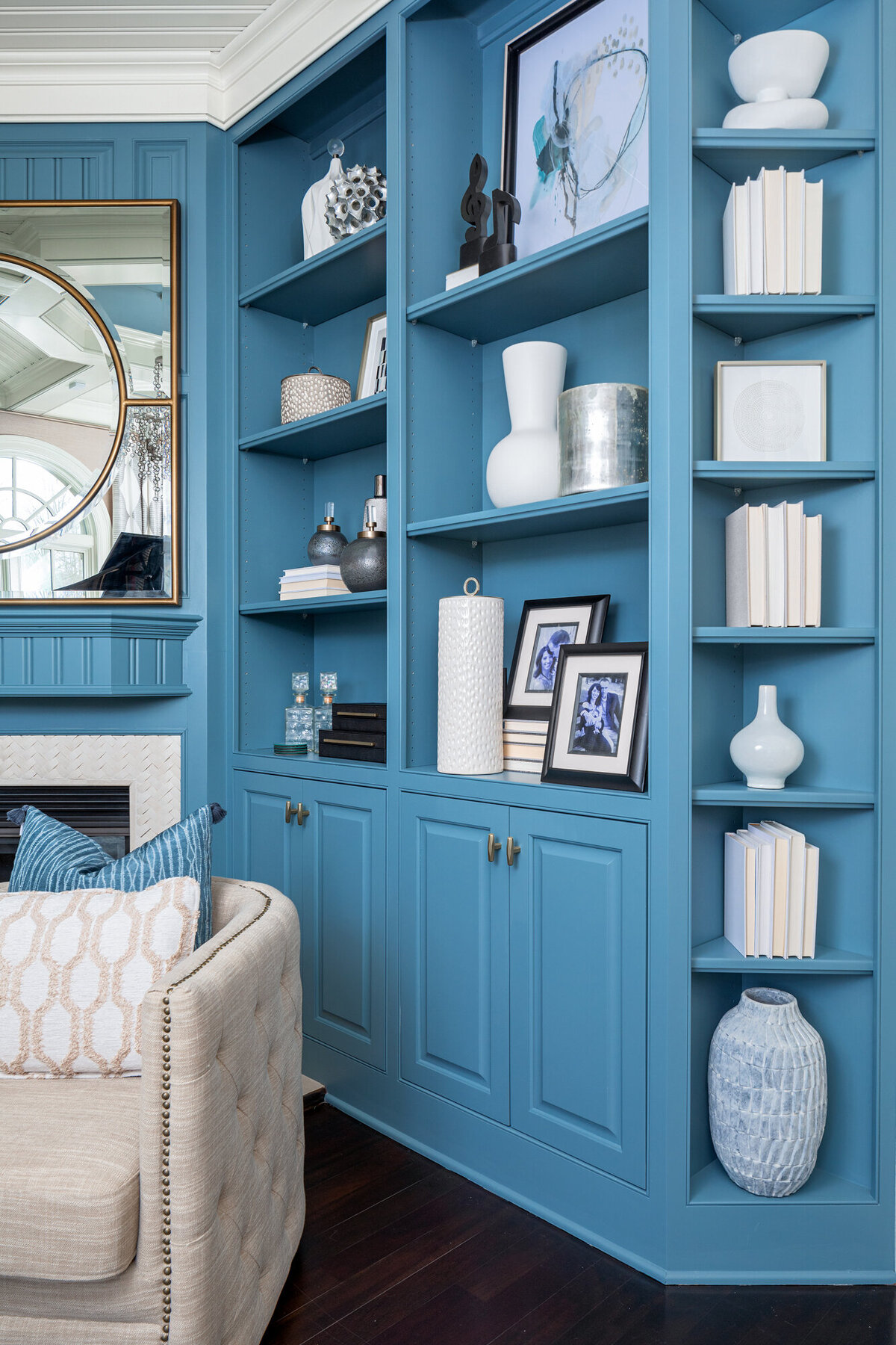blue built ins with white accessories