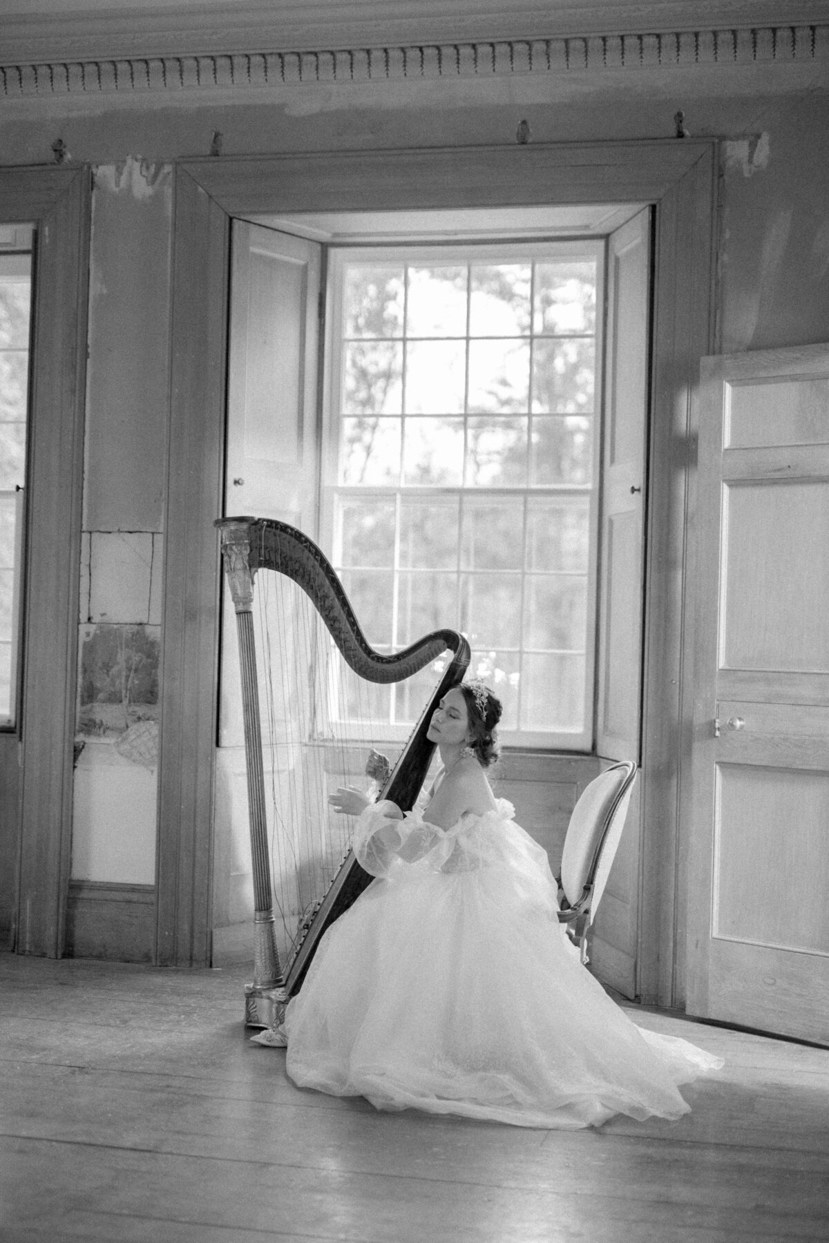 1448 Willowbank Cinematic Love Story Wedding  Period Piece Wedding Niagara Toronto Lisa Vigliotta Photography