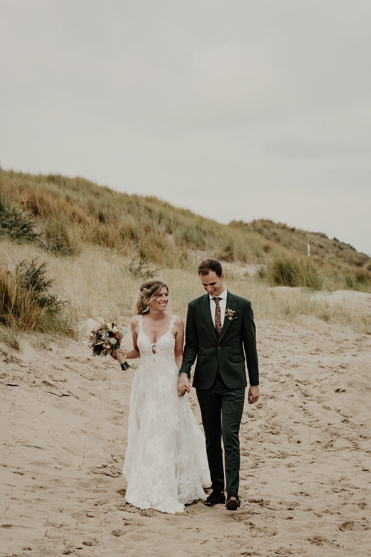 11_BuiltbyBritt-LensBfotografie-Showit-Template_wildberry_wedding.jpg