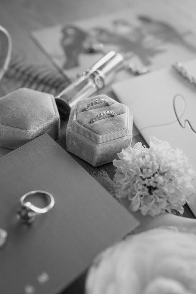 Nichole-Babiez-Photography-wedding-photographer-lincolnshire-marriott-forest-preserve-modern-elegant-whimsical-luxury-editorial-destination-3
