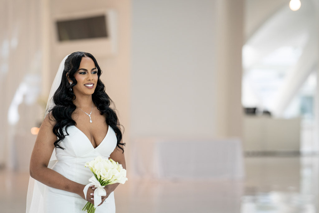71-Milwaukee-Art-Mueseum-Wedding-Lauren-Ashley-Studios