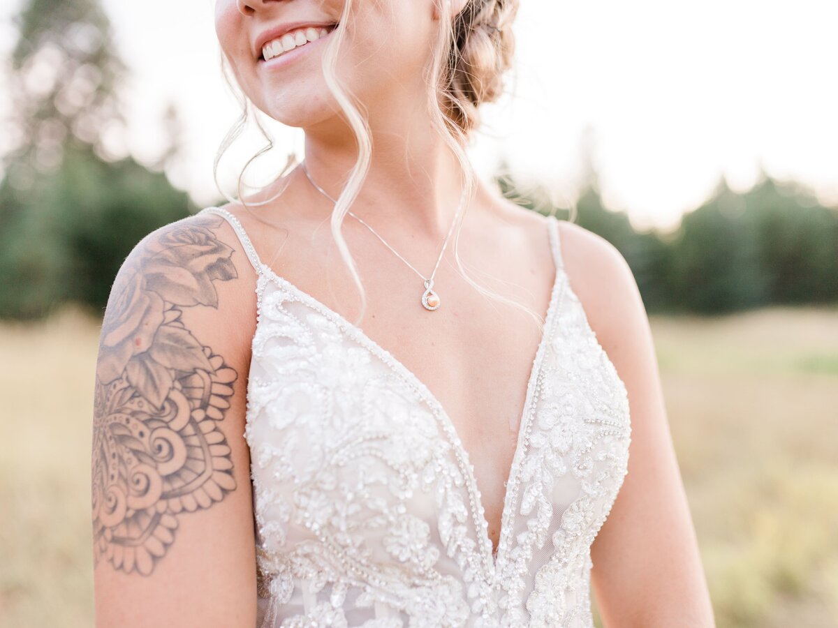 bride-wedding-dress-portrait-spokane.jpeg