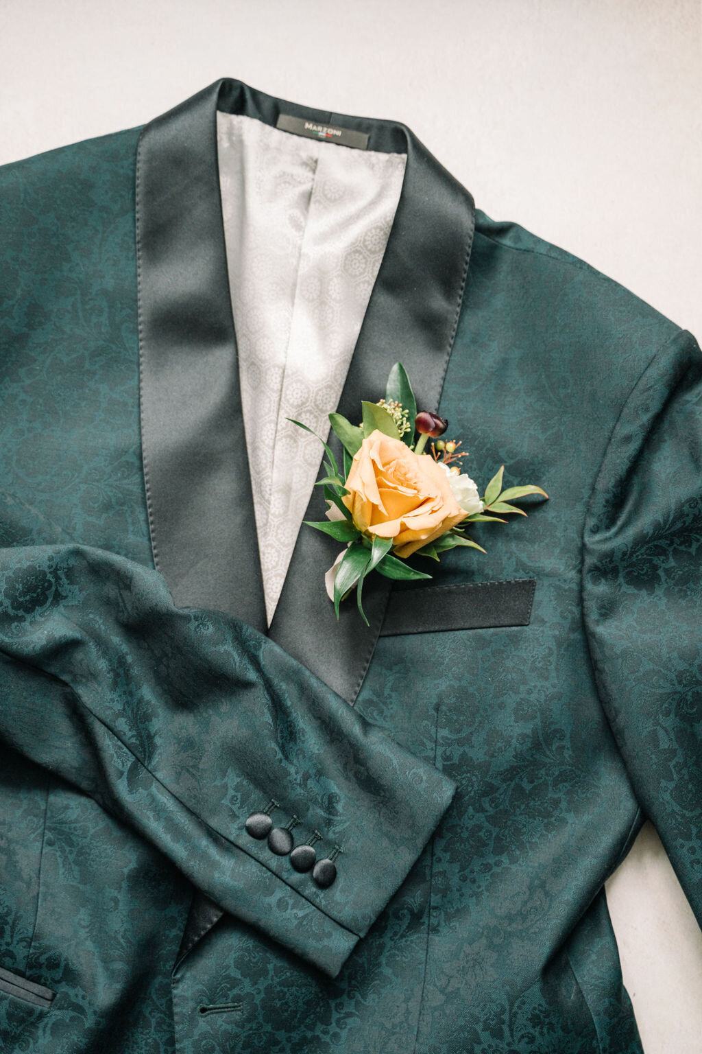 raven-alexandra-signature-weddings-calgary-banff-jasper-alberta-saskatoon-saskatchewan-luxury-wedding-planner-m-and-j-wedding-026