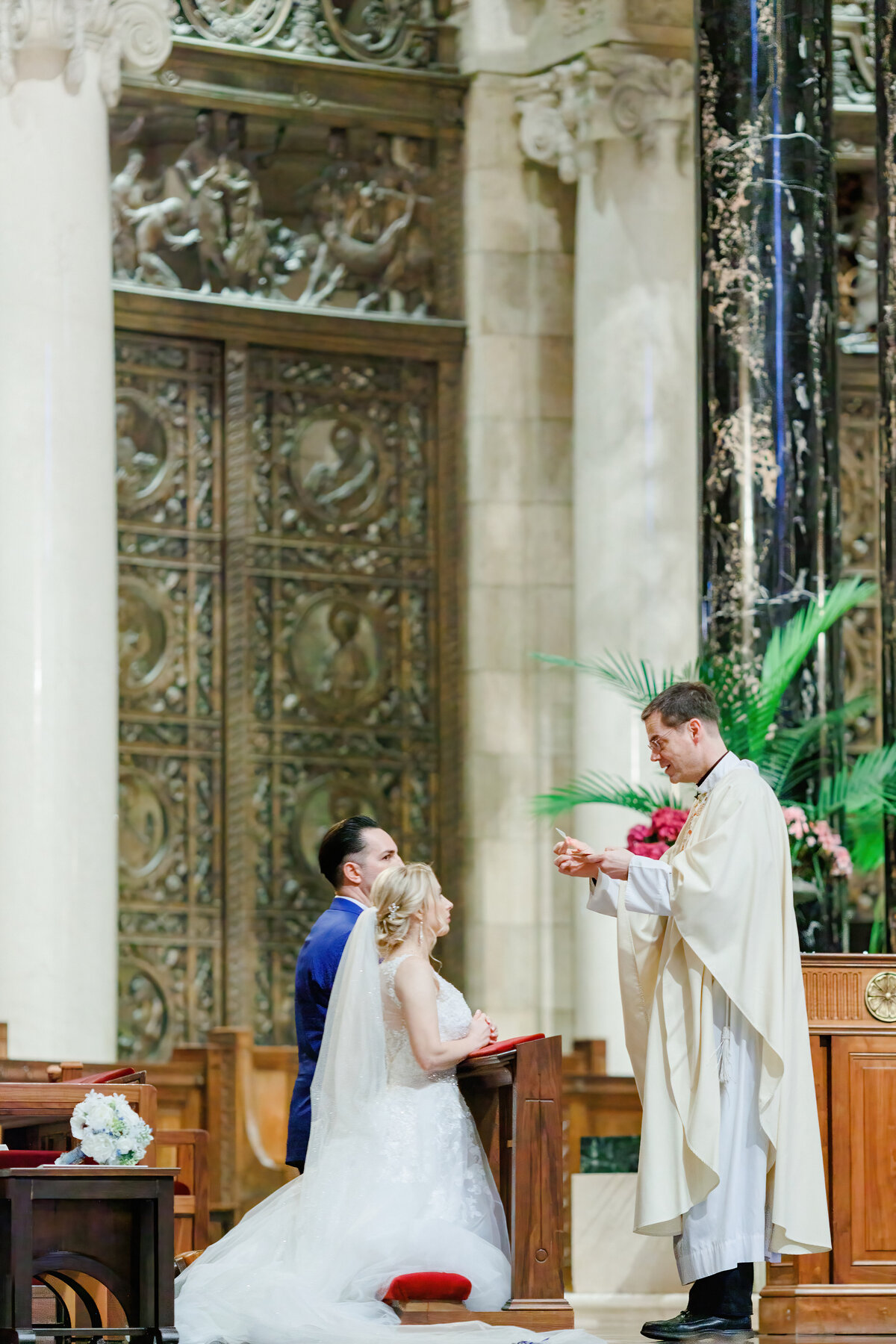 Cathedral-of-Saint-Paul-Catholic-Wedding-Photographers-004