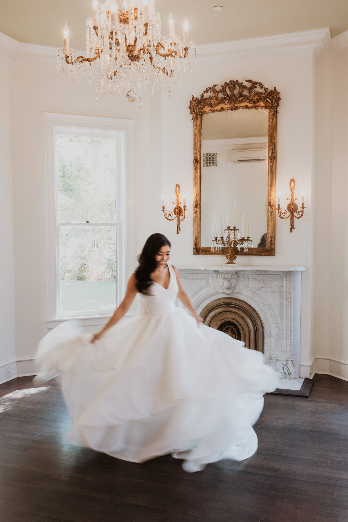 TessLesliePhotos-bridals-at-woodbine-mansion-072