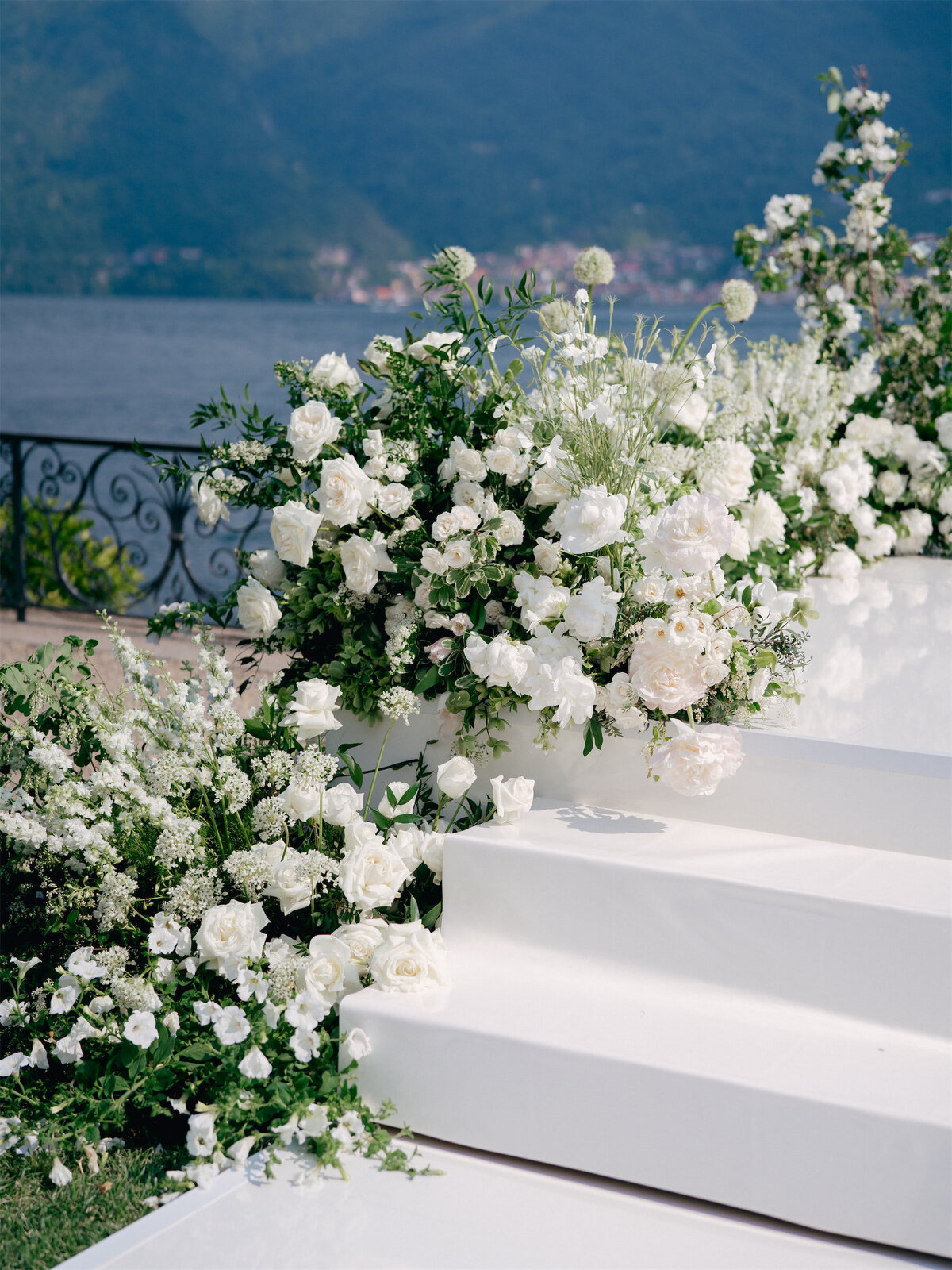 14-villa-balbiano-lake-como-wedding-max-owens-design