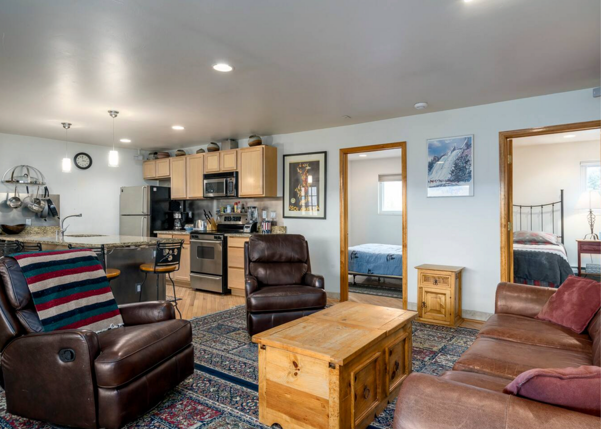 STEAMBOAT 2 BED_2 BATH 3
