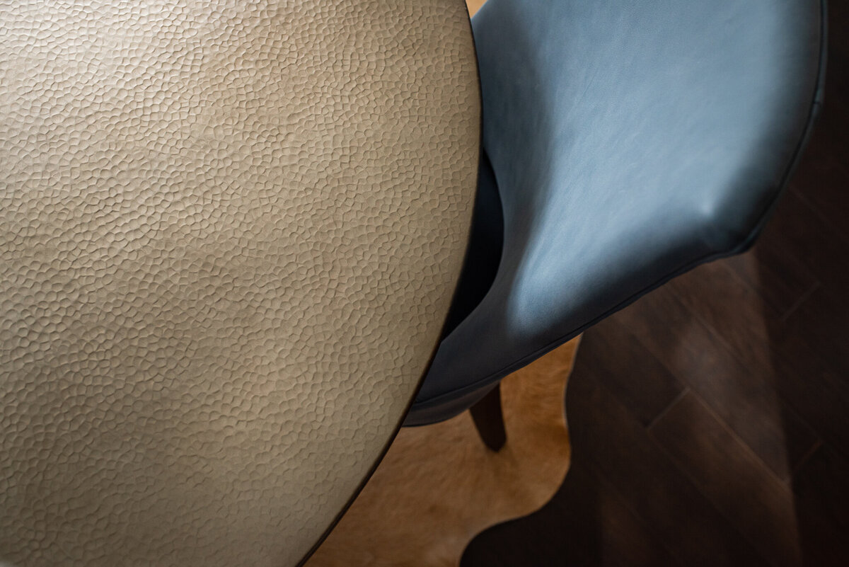 dusti j design browna nd blue texture