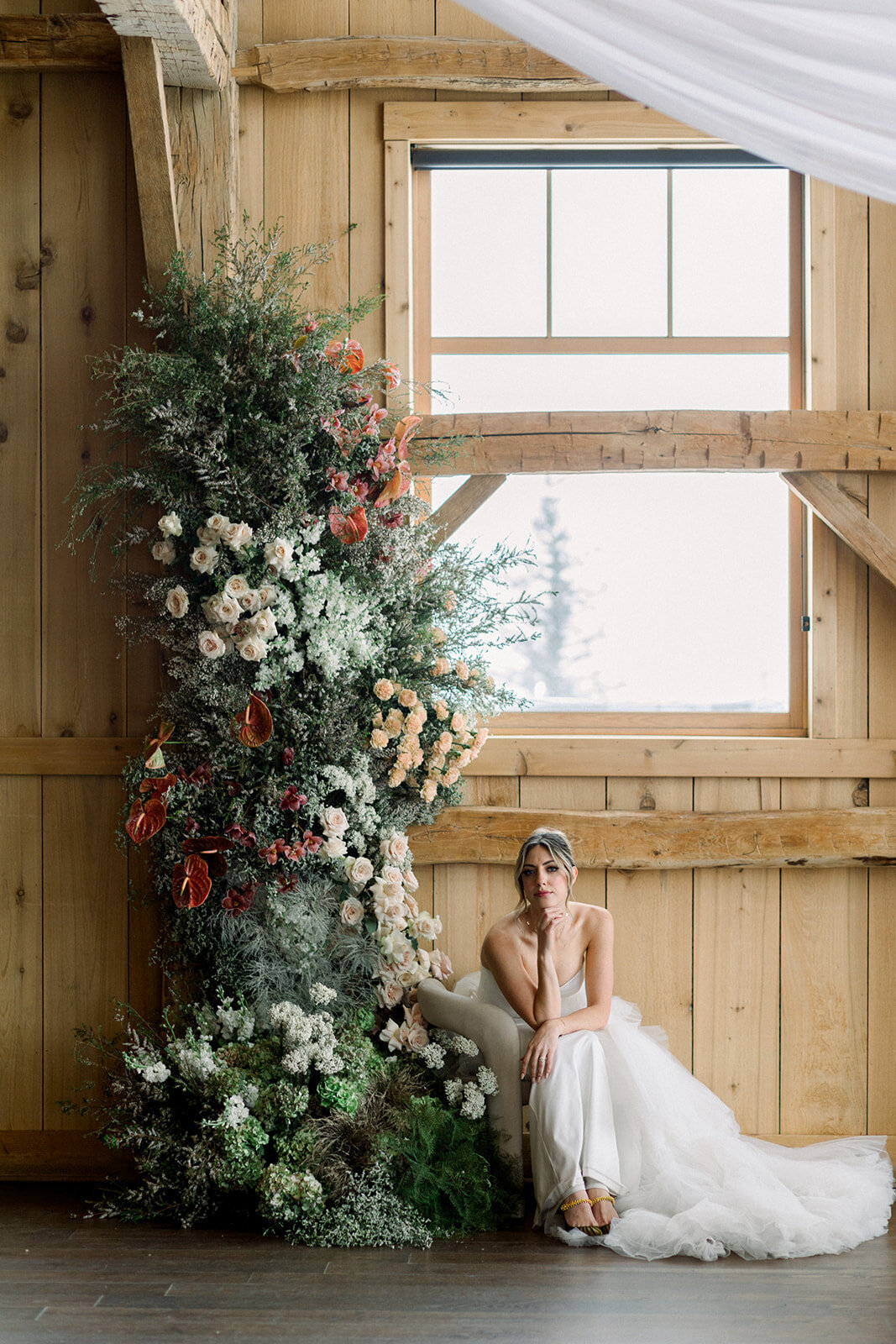 Devils_Thumb_Winter_Wedding_Editorial_by_Diana_Coulter_Submission-16
