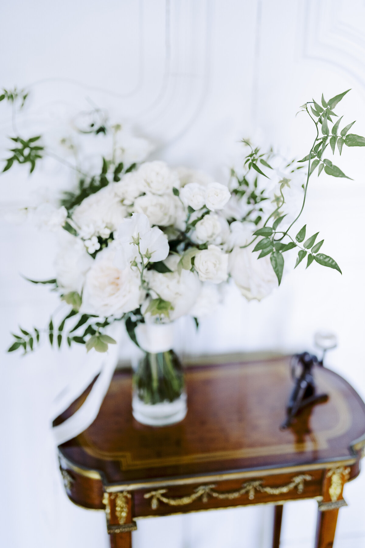composition-florale-blanche-roses-o-hara