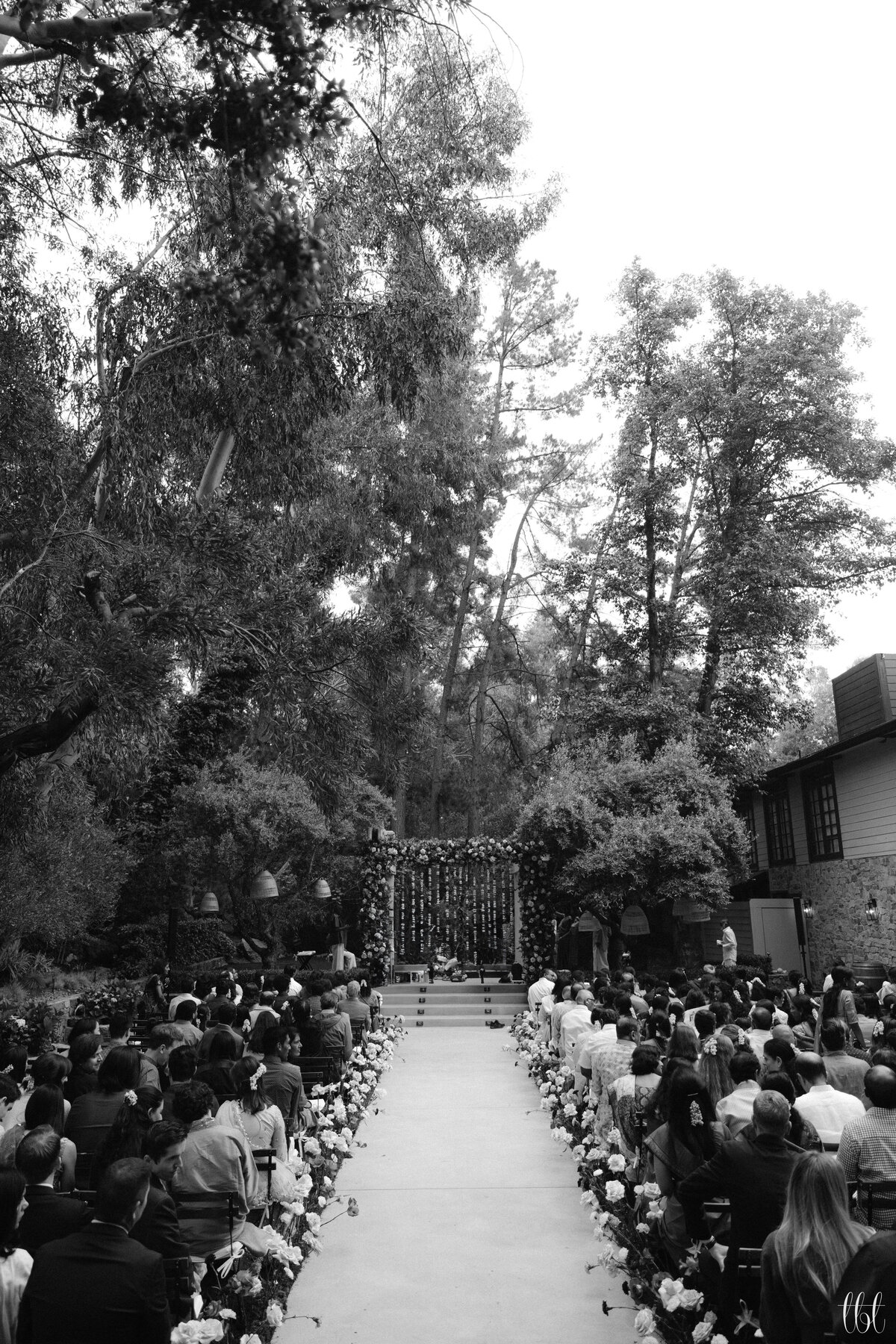 FayeFernCreative-CalamigosRanch-Wedding-Redwood-Ceremony-AM-145
