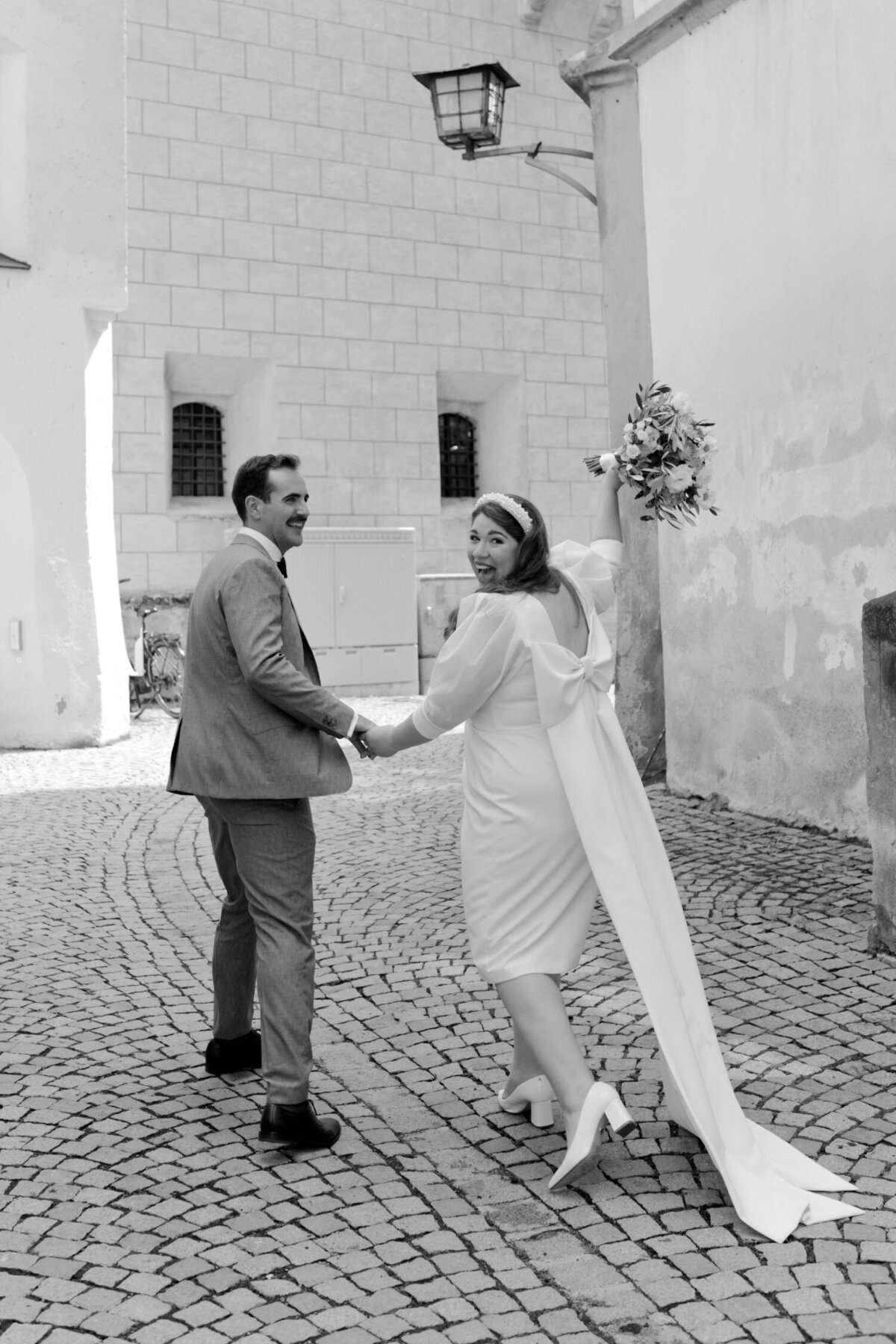 051_Flora_And_Grace_Europe_Editorial_Wedding_Photographer-0-57_An elegant wedding in Italy with a fashion edge and refined floral design.