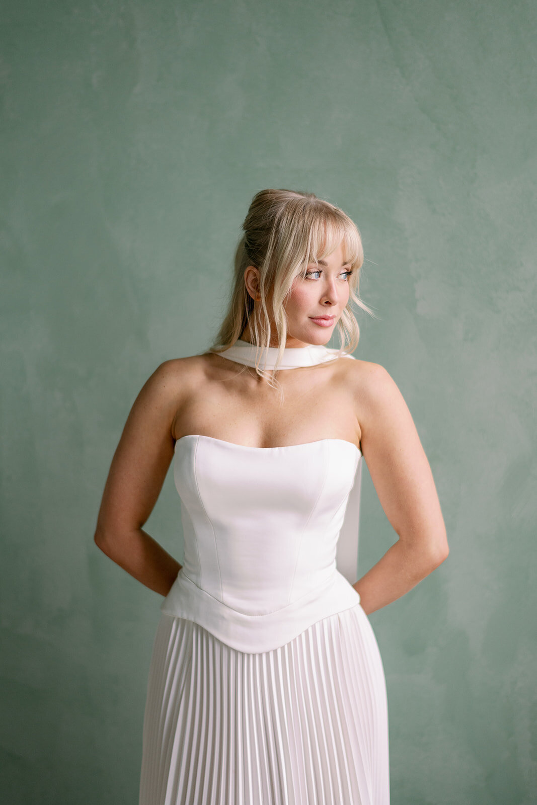 Chicago's top photographer hosting workshop at new blank slate perfect backdrop event and wedding venue