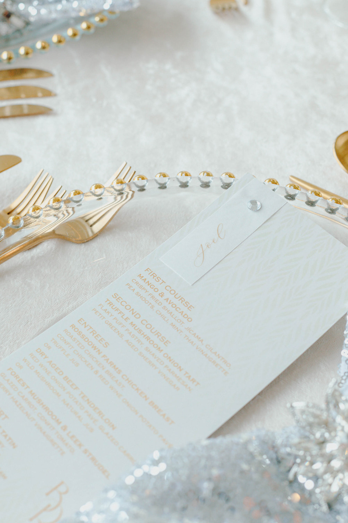 white-gold-luxury-wedding-menu