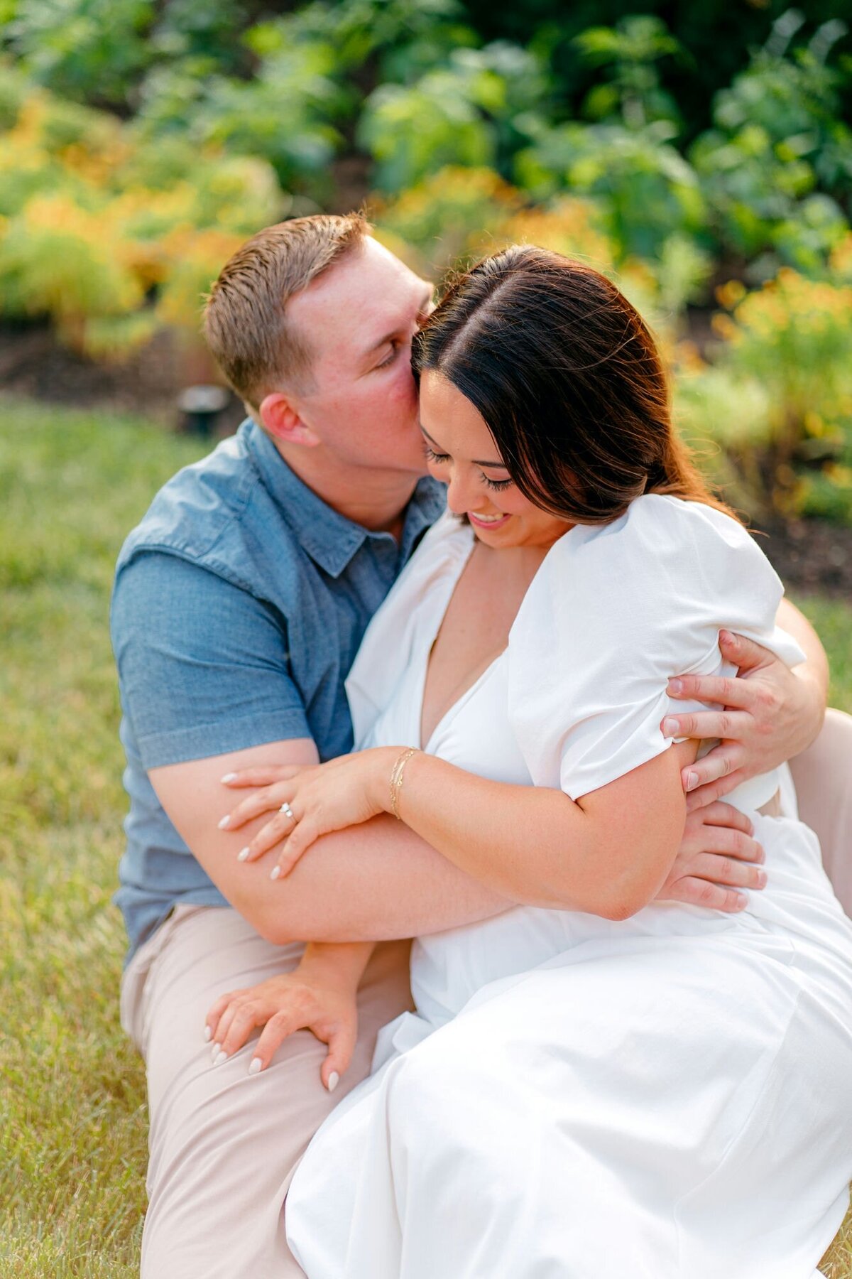 couple-smiling-on-lawn