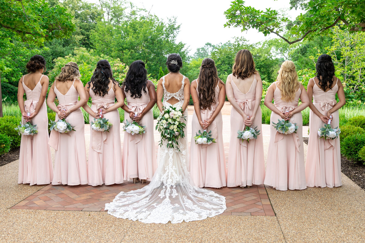 bride-and-bridesmaids-flowers