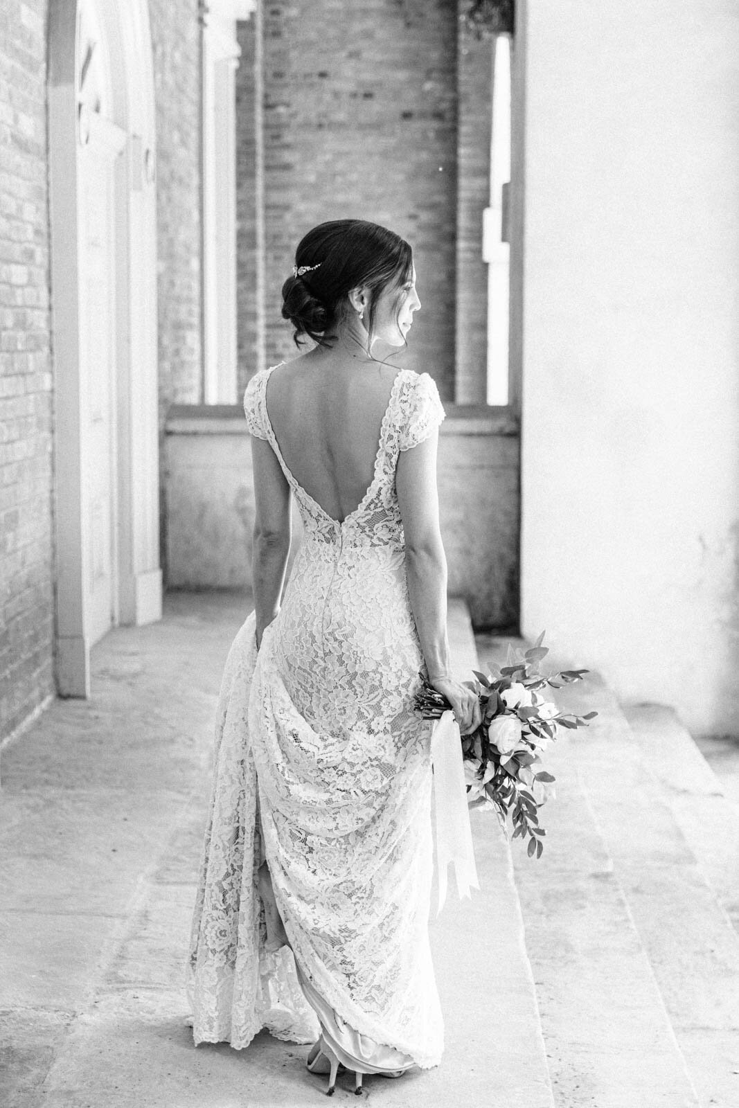 Beautiful bridal portrait in black and white