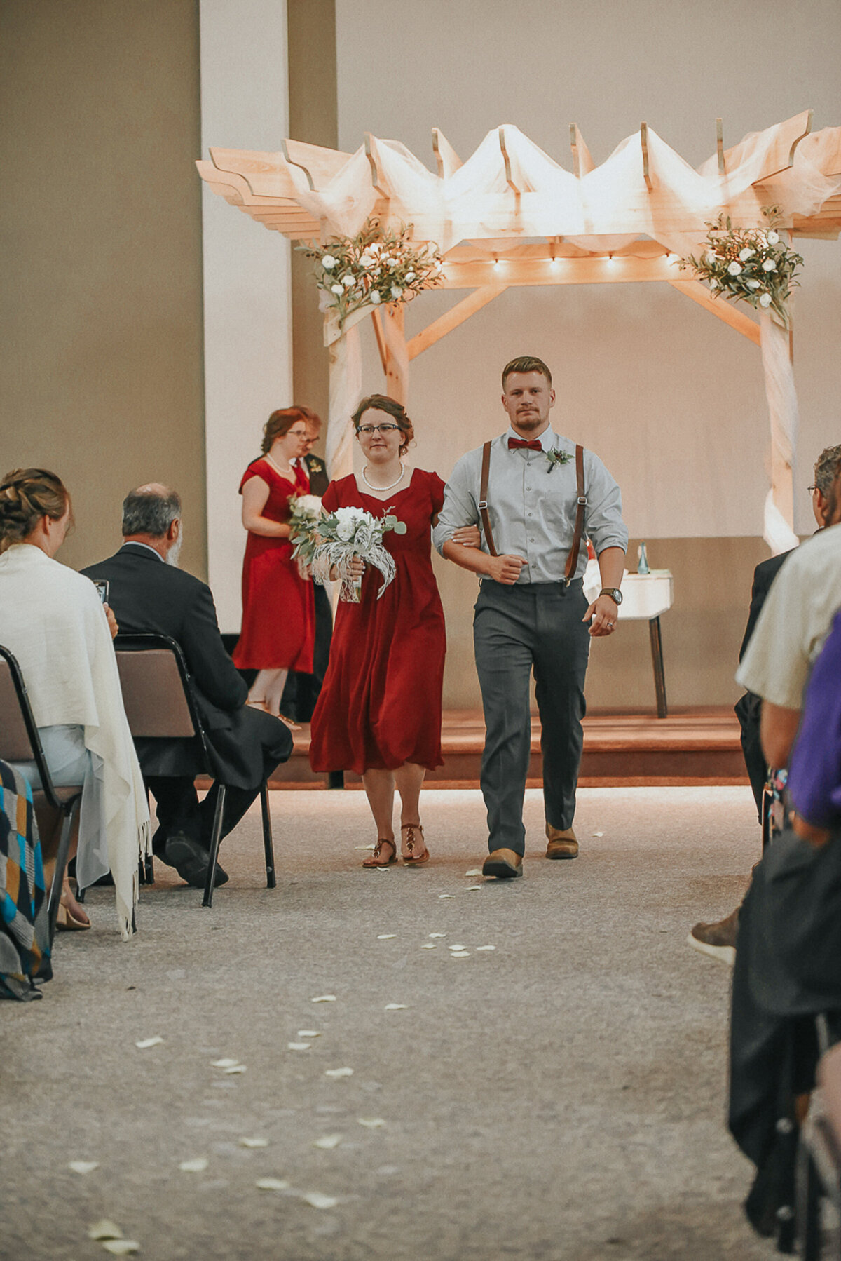 wedding ceremony | Iowa wedding photographer | Iowa Photographer | Playlife | Cedar Rapids | Iowa City | Kalona | Alaynna Ann Schwartz-125