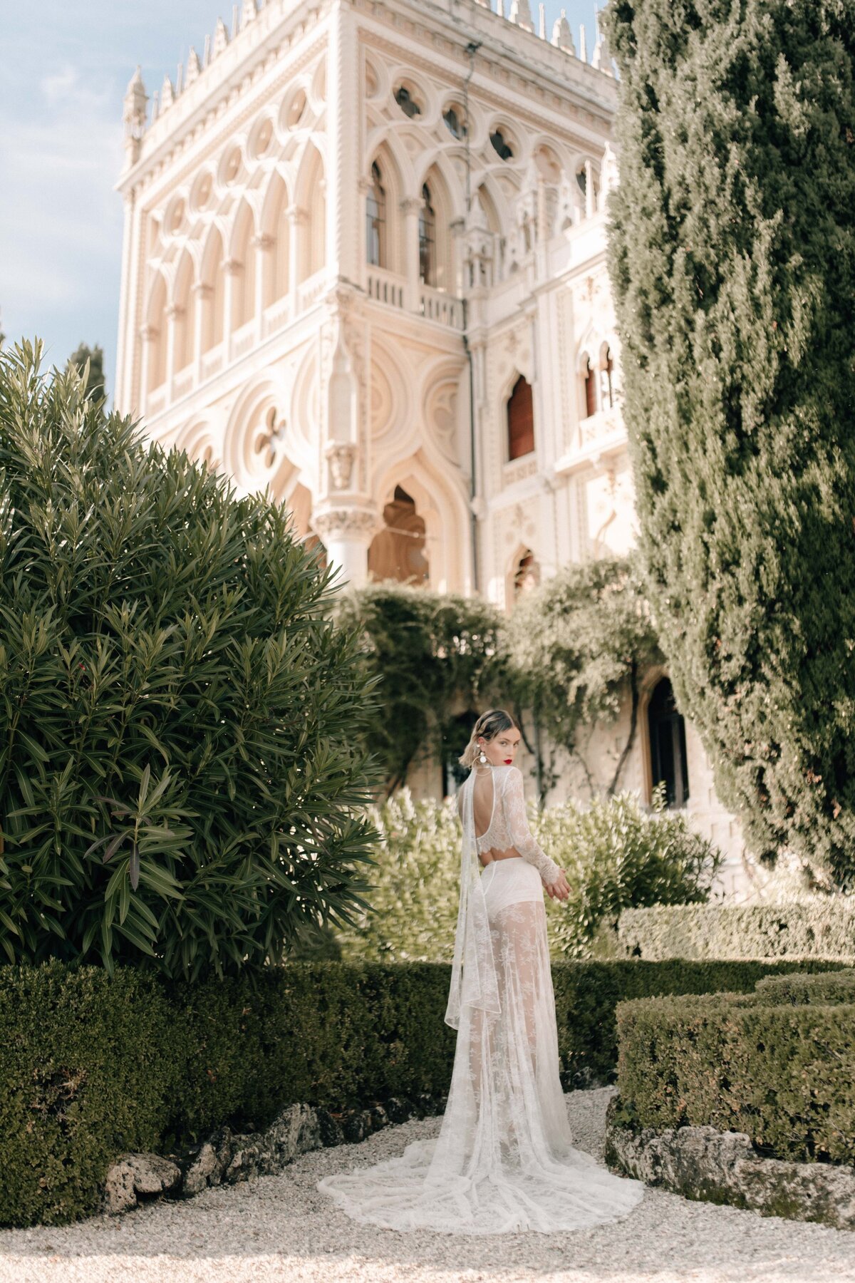 Flora_And_Grace_Italy_Editorial_Wedding_Photographer-4