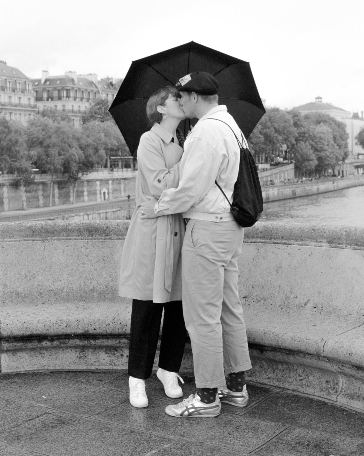 Paris-Elopement-35mm-Film-Briars-Atlas-4484