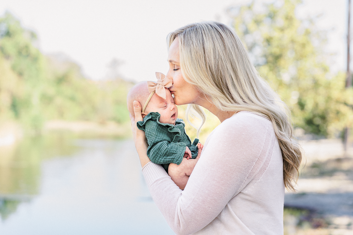 Towle-Outdoor-Newborn-9