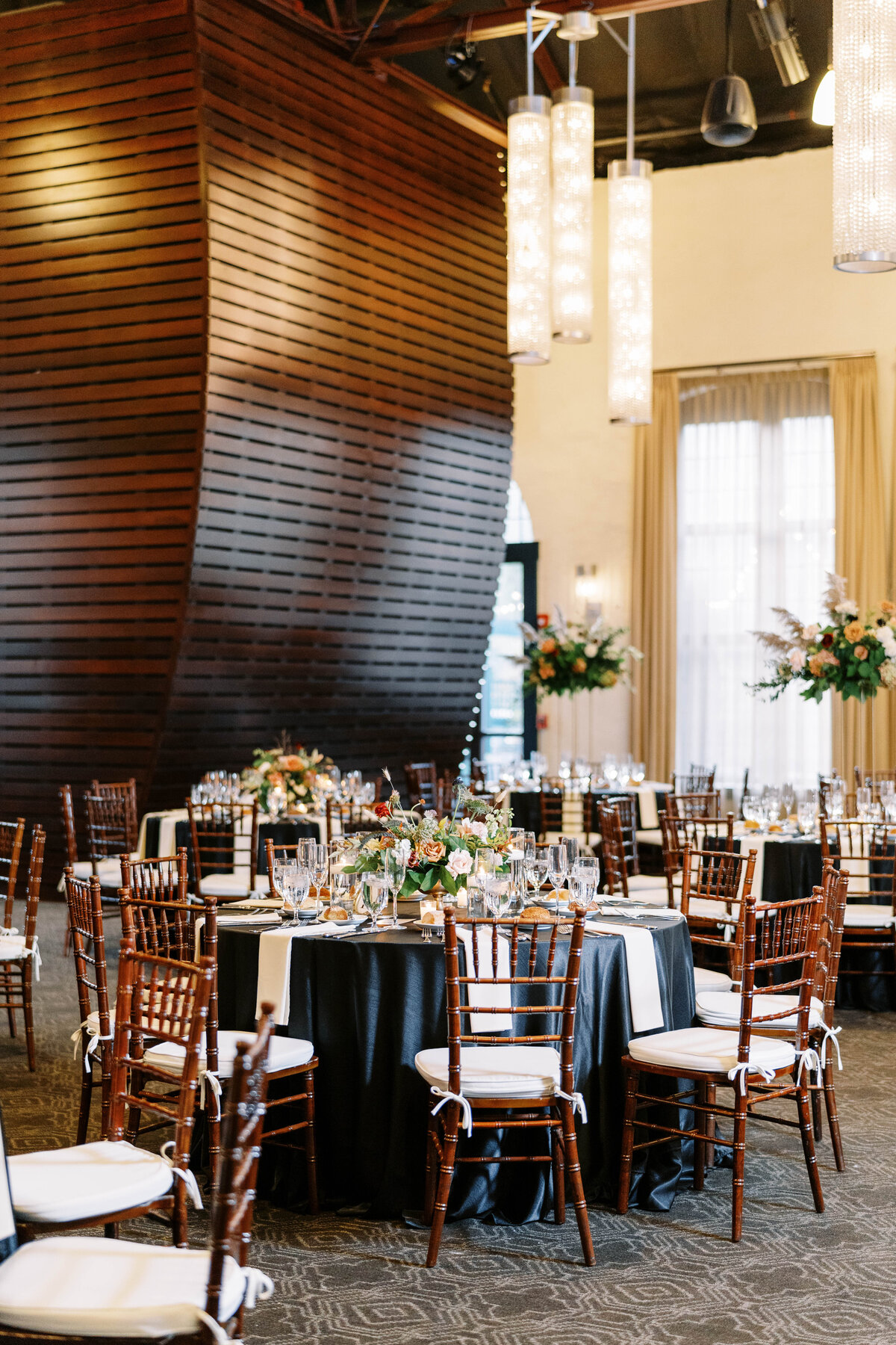 Phoenixville-Foundry-Romantic-Fall-Wedding-Photographer-Reception-Decor-Photos_128