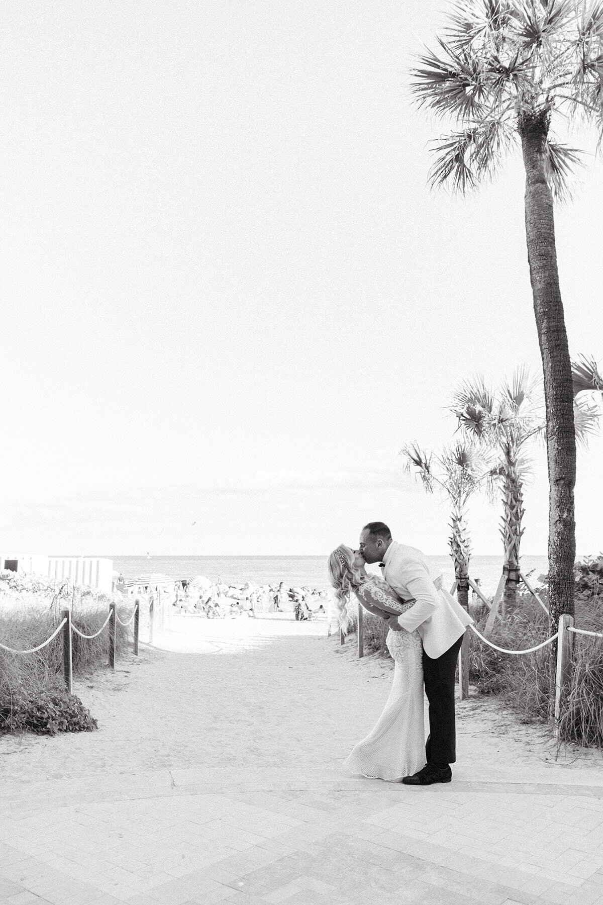 00026-enchanting-wedding-miami-beach-edition-chris-weinberg-events