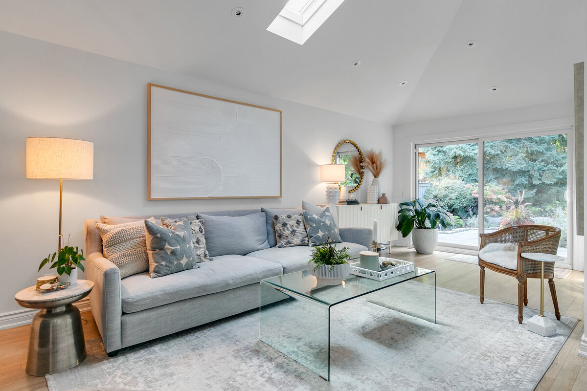 011_Living Room