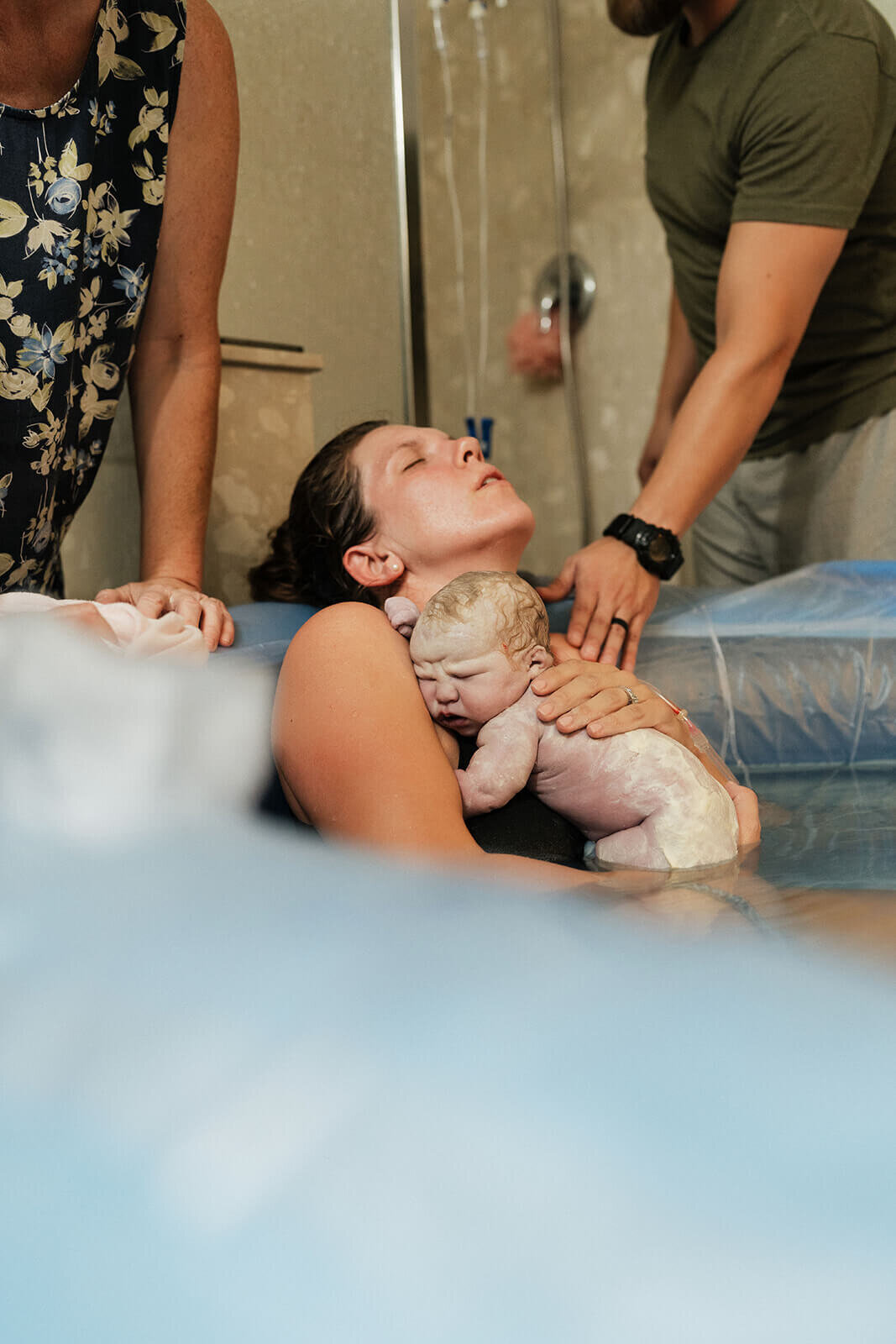 Mother-and-a-newborn-Rachel-Murray