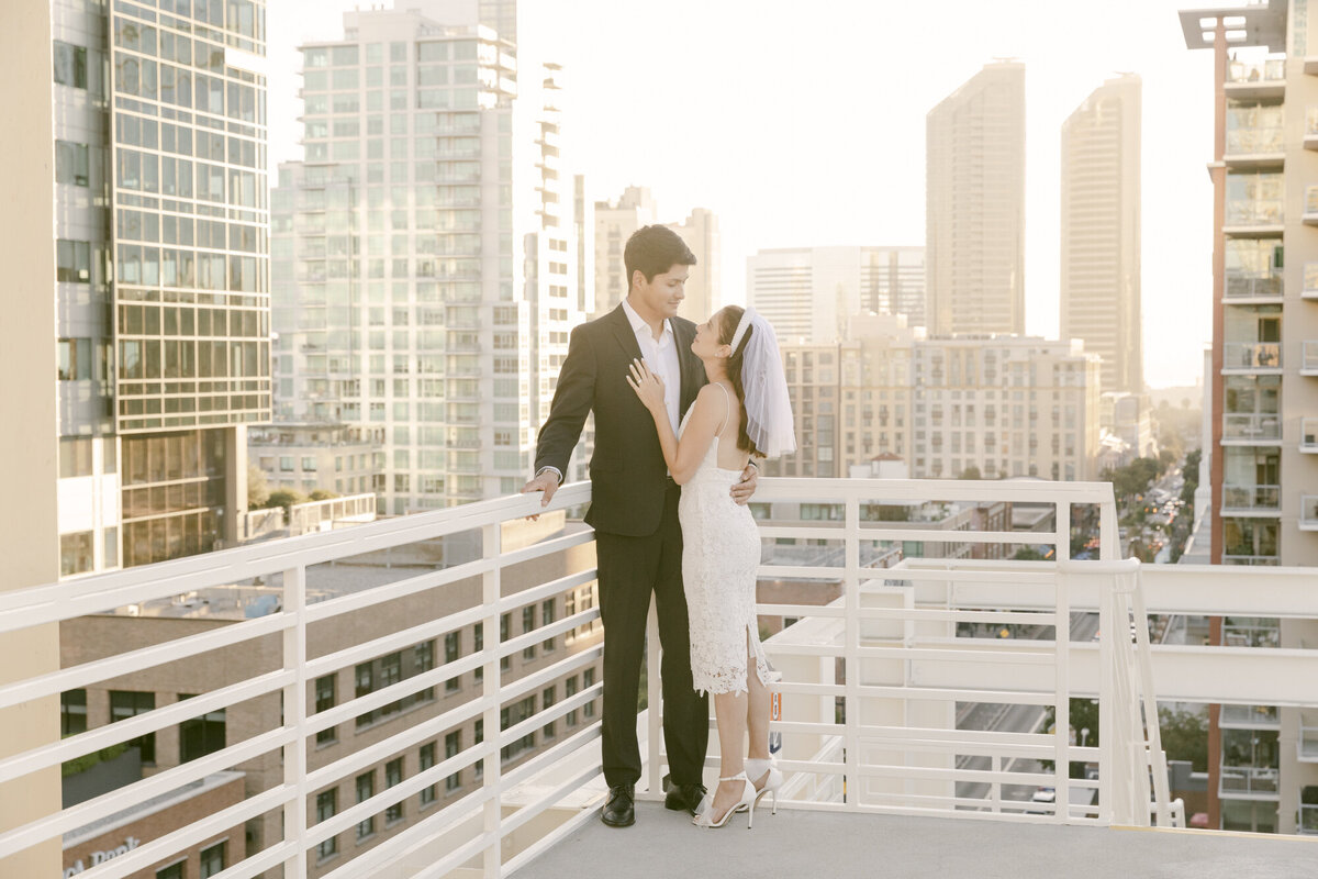 PERRUCCIPHOTO_DOWNTOWN_SAN_DIEGO_ROOFTOP_ENGAGEMENT_6