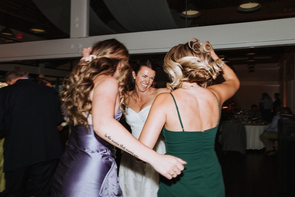HeyHoneyPhoto_AK_W24_Sneaks-73