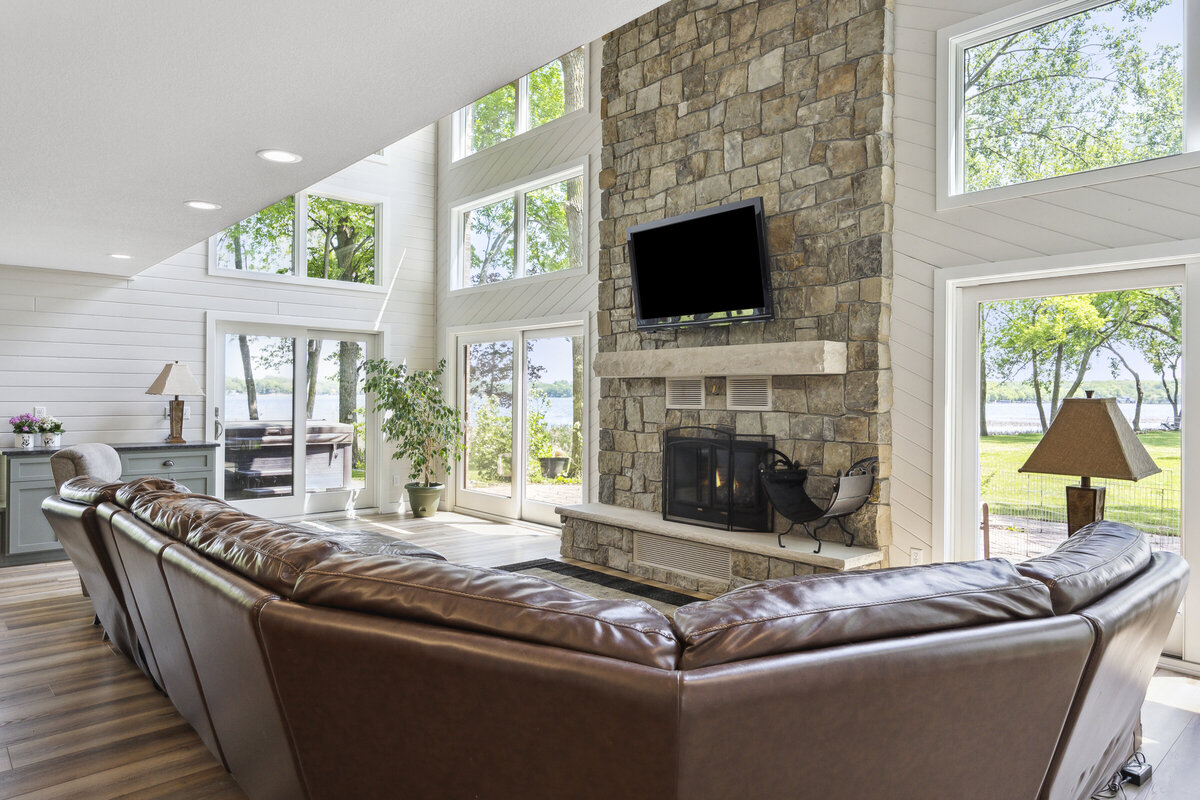 LakeWood - 12204 Hart Ave Annandale_017