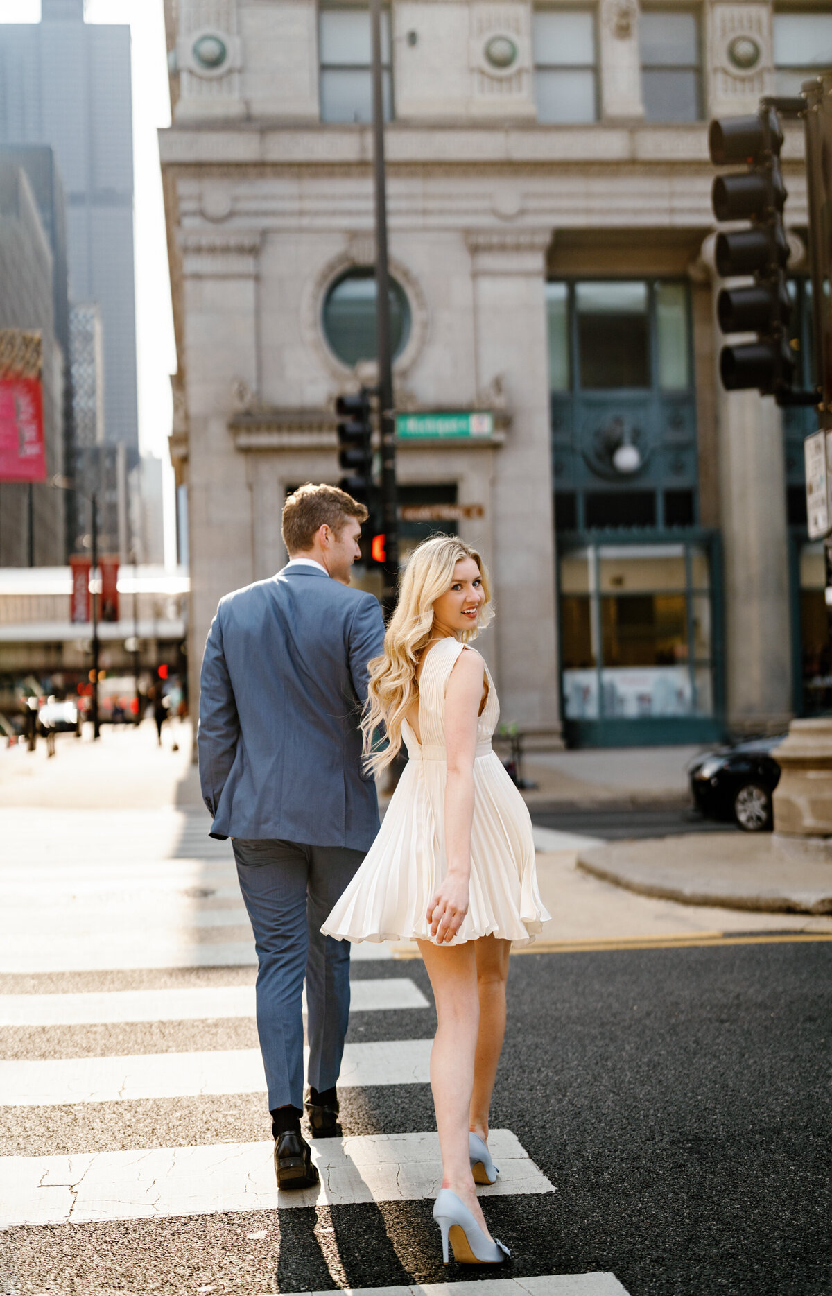 Aspen-Avenue-Chicago-Wedding-Photographer-Lyric-Opera-House-Elegant-Timeless-Classic-Luxury-Downtown-True-to-Color-Bold-Romantic-Chicago-Theater-Lurie-Garden-FAV-29