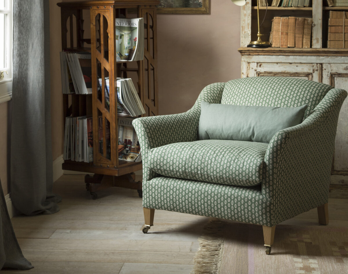 Elmstead-armchair_Macita_RGreen_470x370