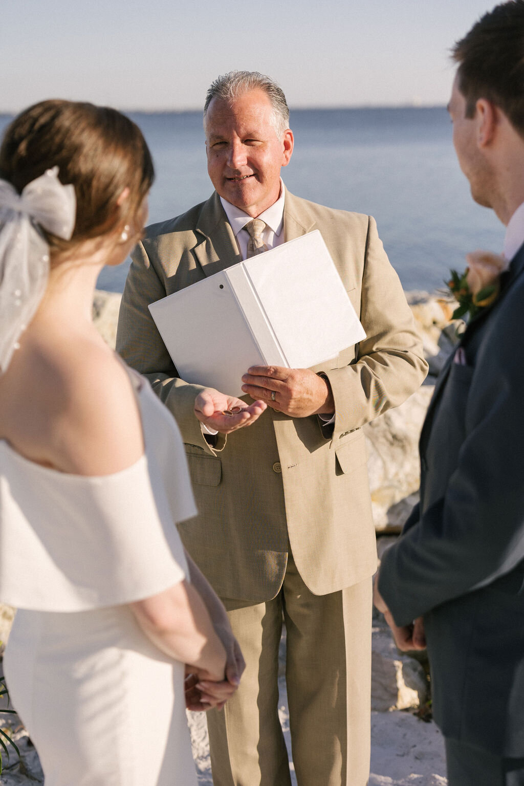 emily-plank-photo-the-current-hotel-florida-elopement-chantilly-chic-celebrations-15