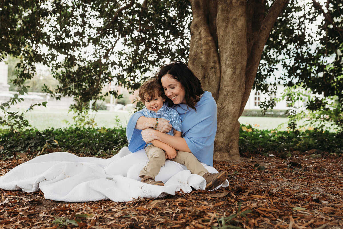 richmond-family-photographer-lifestyle-mother-and-son-vmfa