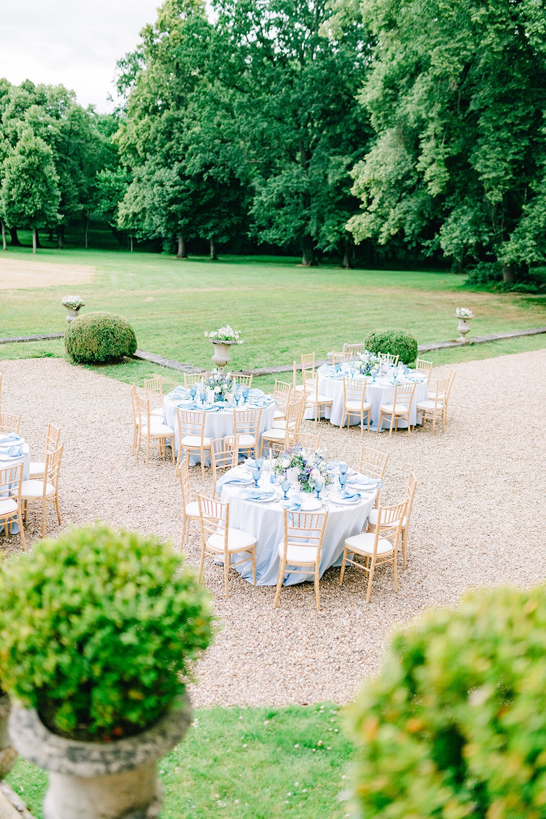 MorganeBallPhotography-Wedding-ZoeEdward-11-ChateauChamplatreux-Dinner-58-1-2807
