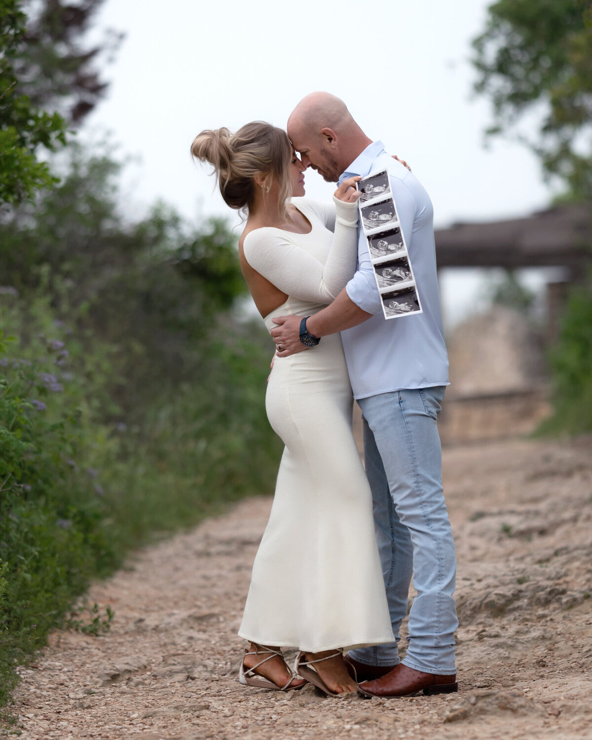austin-pregnancy-announcement-photographer-2