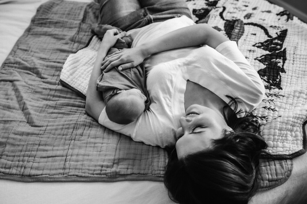 Lindsay-wilson-photography-in-home-newborn-20