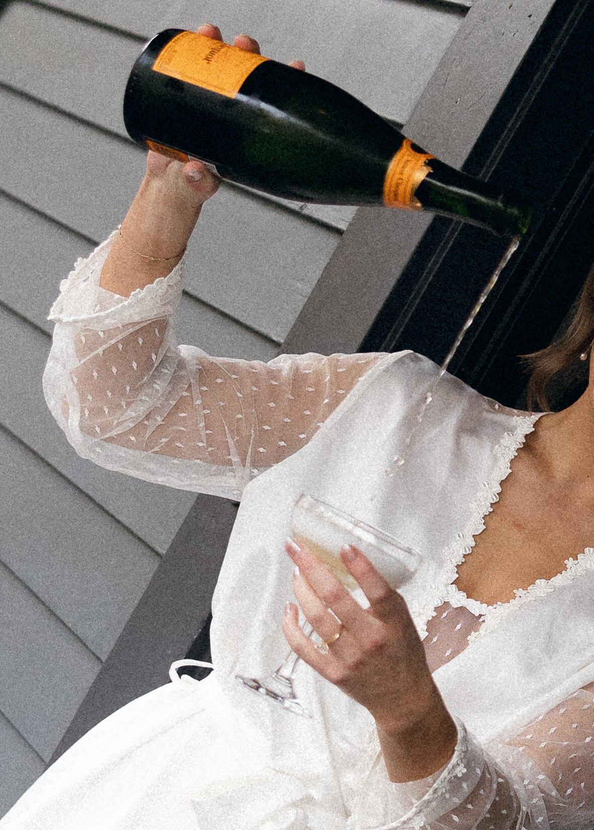the-evergreen-portland-oregon-wedding-getting-ready-photos-12