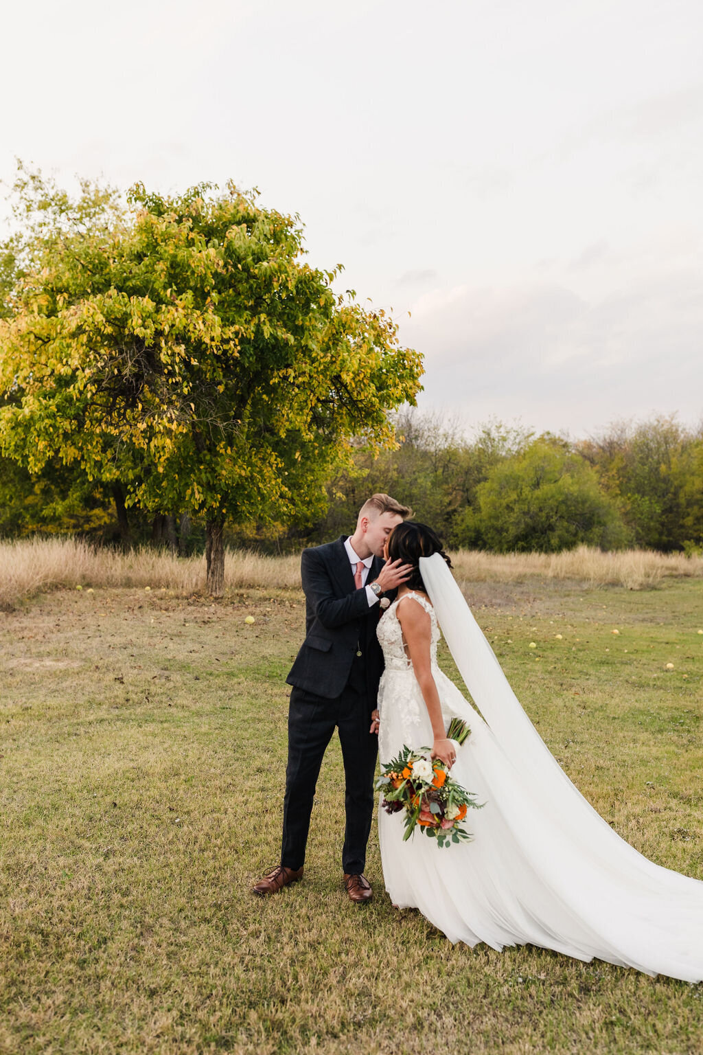 Dallas-Fort-Worth-Wedding-Photographer-and-videographer-106