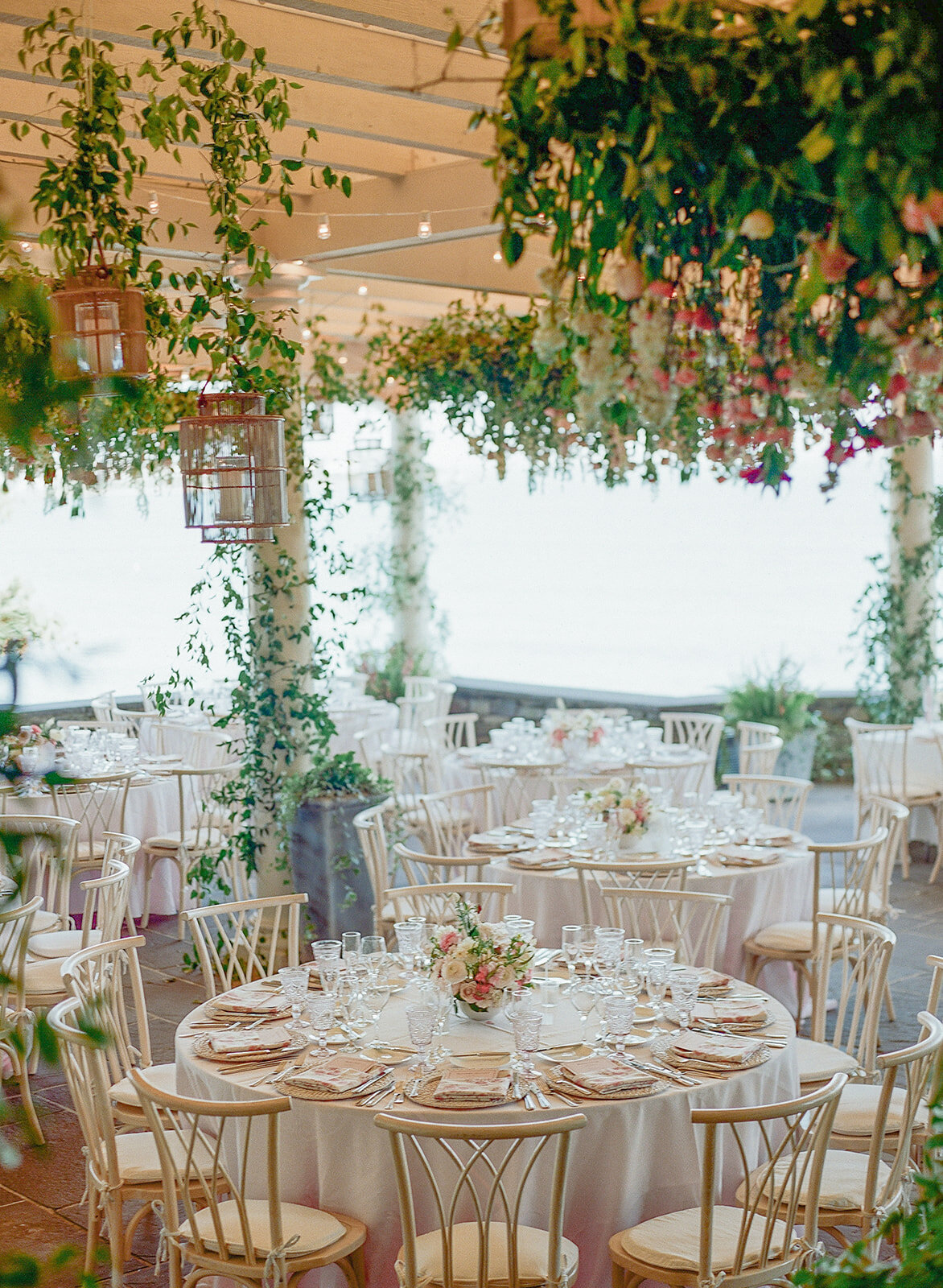 Wedding_Chanler Cliff Walk_Newport Mansions_RI__462731515_0011©HilaryBlock