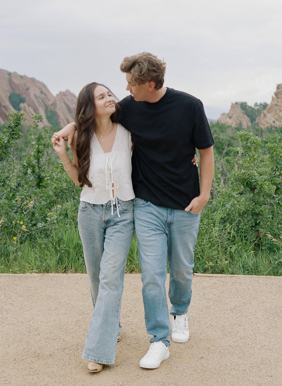Domyslawski-Sheets_Engagement_TaraHodgesPhotography020