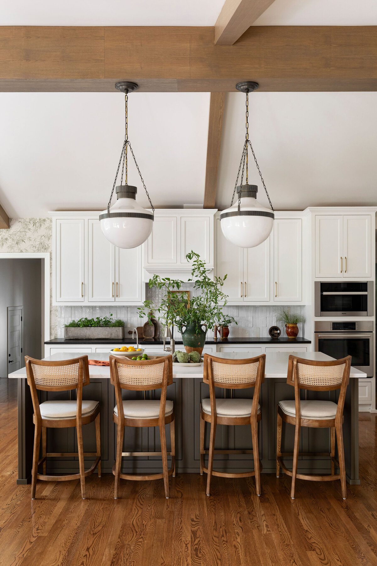 15_Inga_Casha_Interiors_5953_Sedberry_Rd