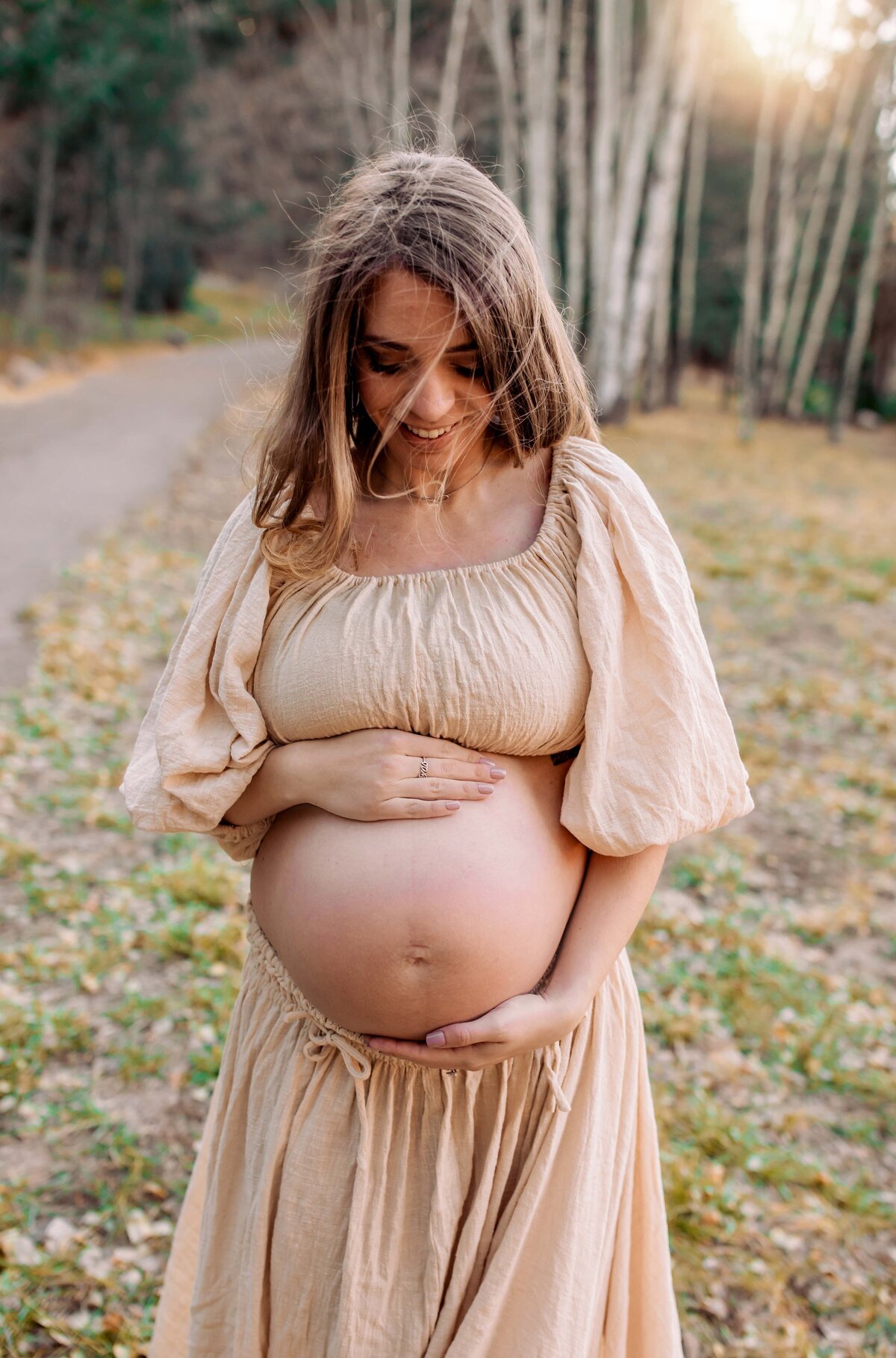maternity session in cloudcroft in new mexico