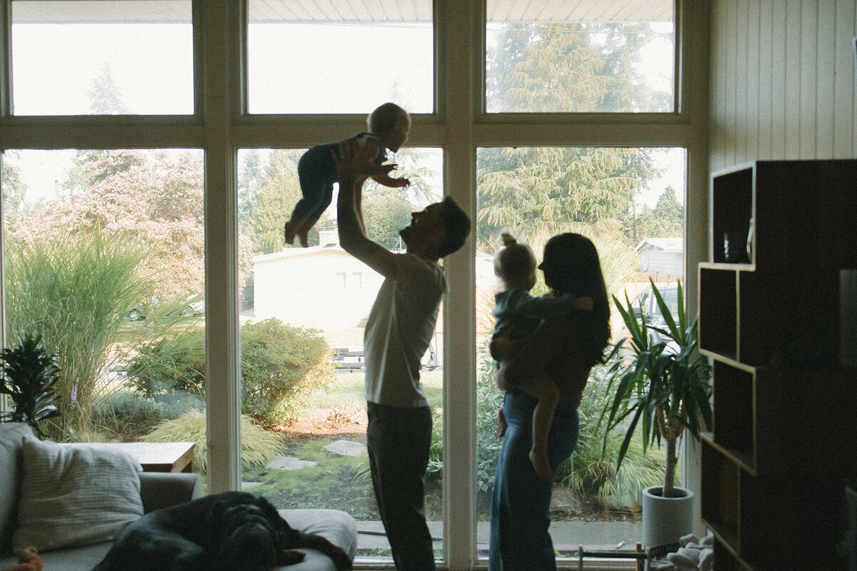 Lindsayfamilyhomesession-66_websizeSeattle Edmonds Family Photography inside your home