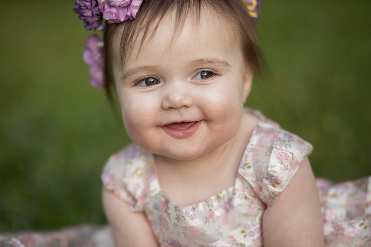 monroe_photographer_a_focused_life_photography_children_kid_athens_ga_toddler_girl_flower_frown_baby_6_month