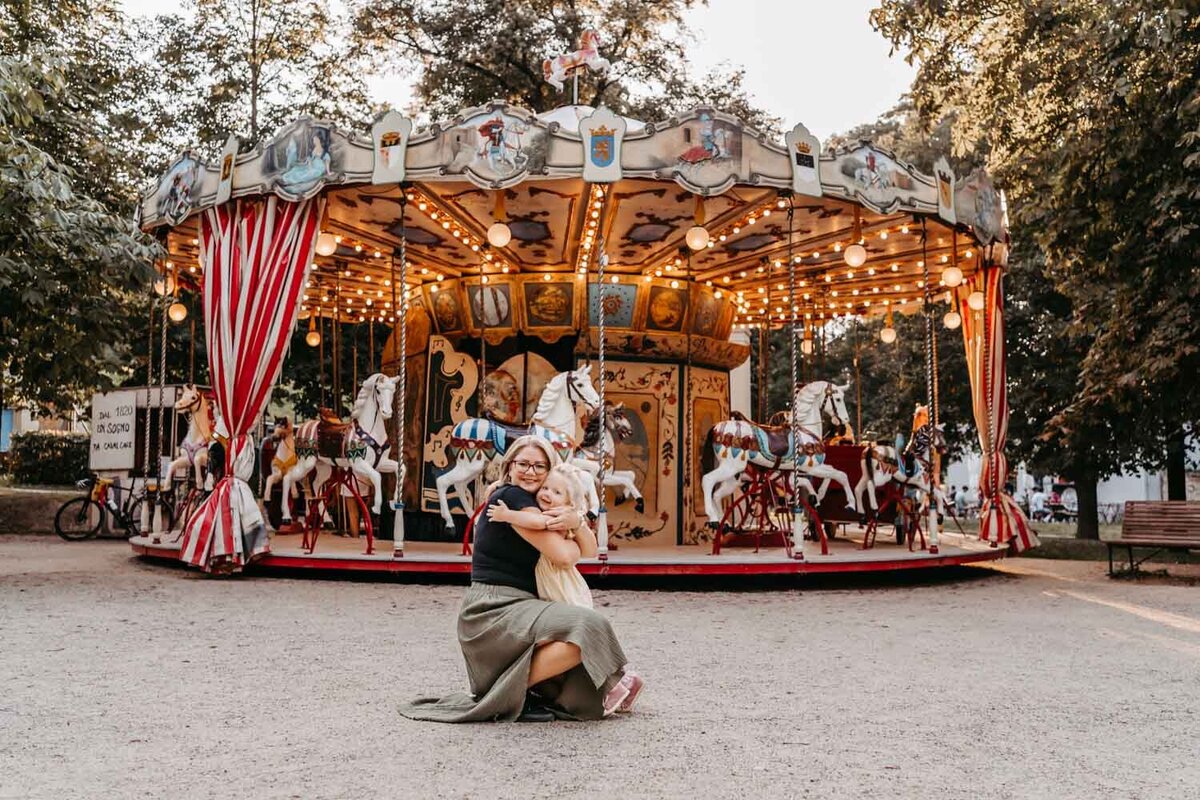 Rodinne_foceni_Praha_Petrin_kolotoc_fotografka_Karolin_Ticha22
