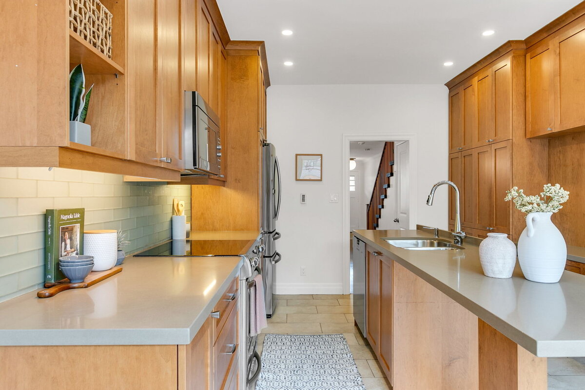 22-web-or-mls-15_004_Kitchen